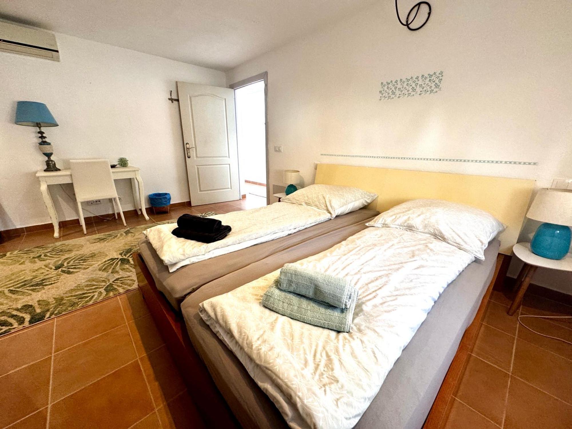 Finca Es Velar Santanyí Exteriör bild